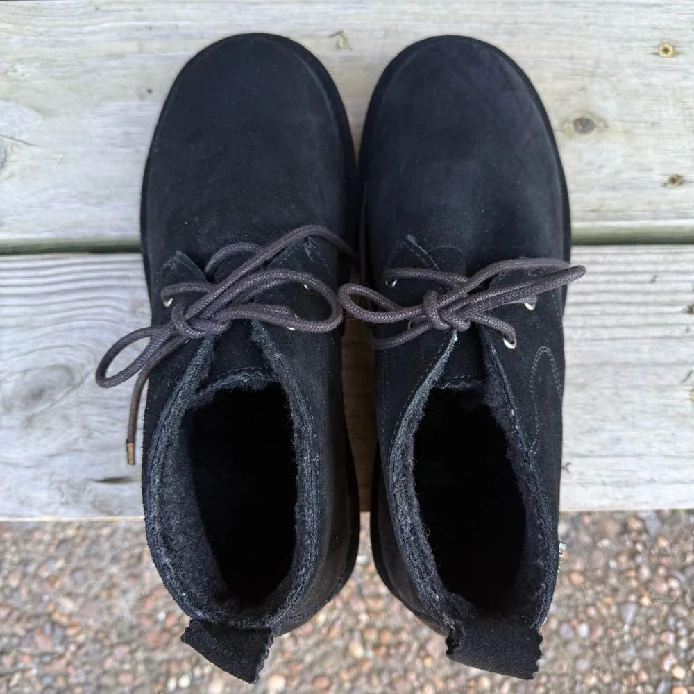 Bearpaw Suede Skye Chukka Boots Black Wool Fur Lined Lace Up Flats